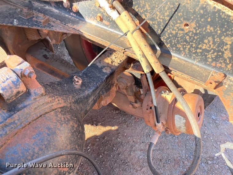 image for item MI9548 1988 Freightliner  semi truck