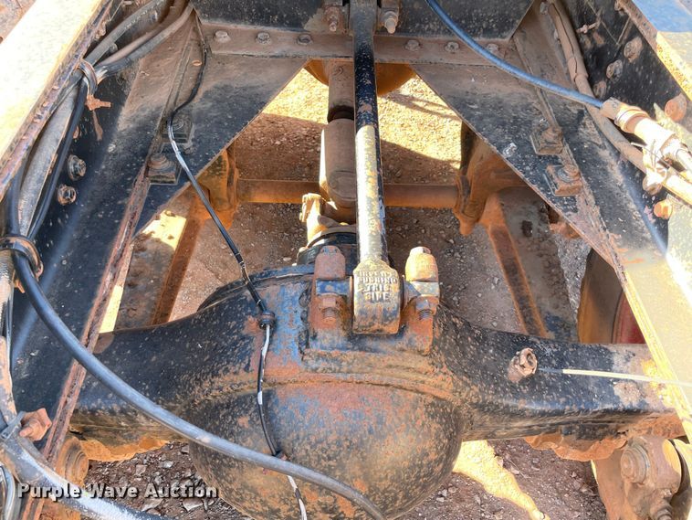 image for item MI9548 1988 Freightliner  semi truck