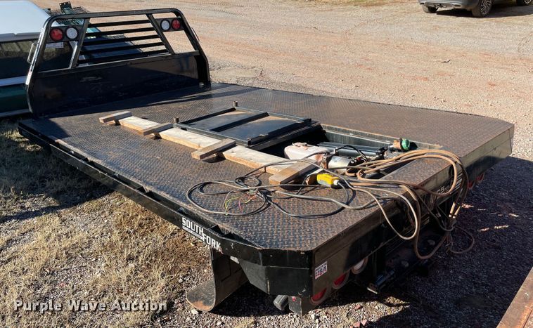 image for item MI9549 C5 MFG 420  hydraulic dump truck bed