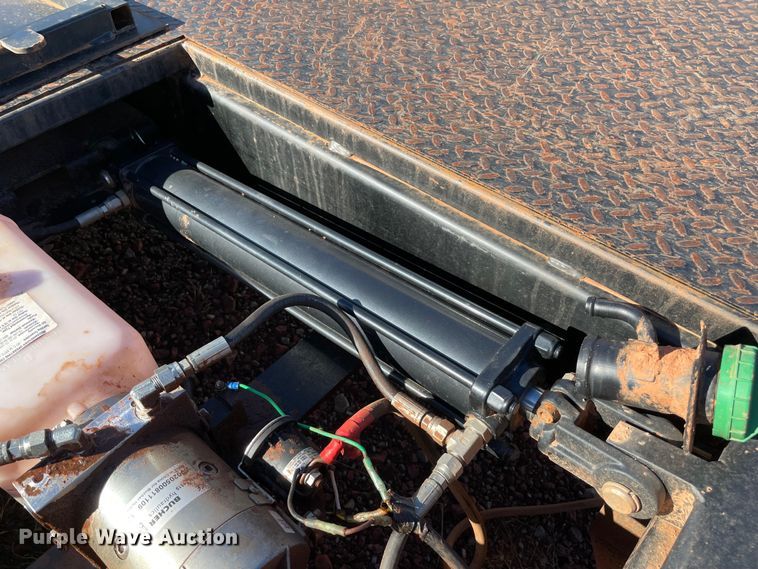 image for item MI9549 C5 MFG 420  hydraulic dump truck bed