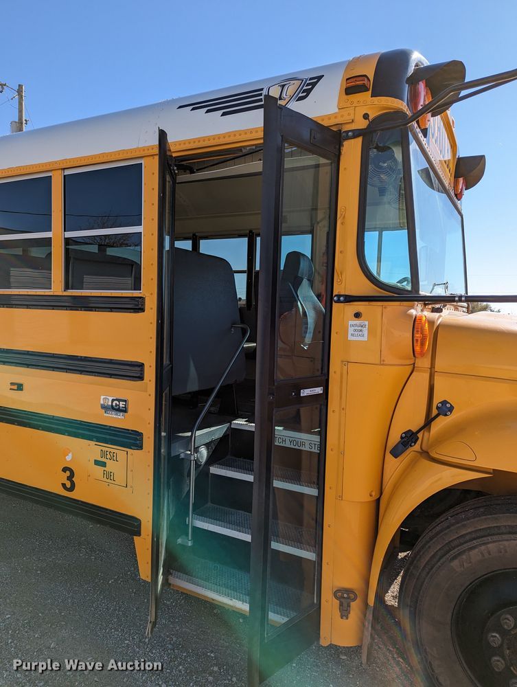 image for item MJ9224 2012 International 3000  school bus
