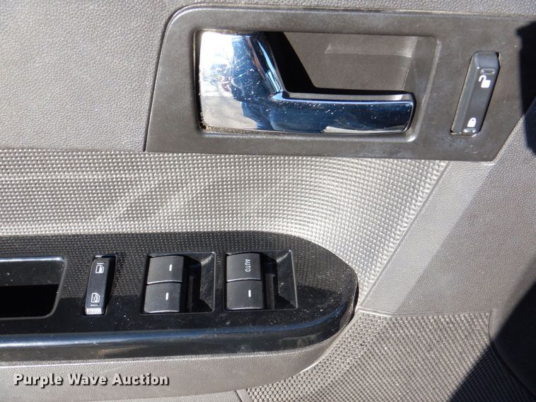 image for item MJ9884 2011 Ford Escape Limited  SUV