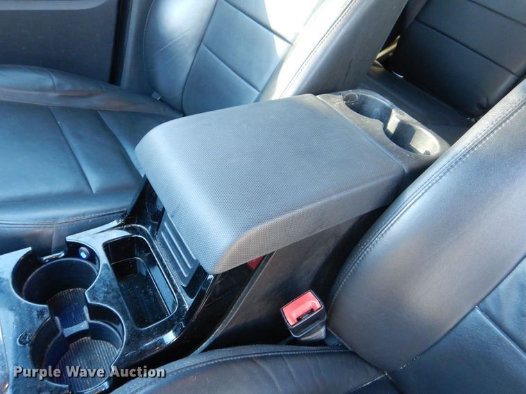 image for item MJ9884 2011 Ford Escape Limited  SUV