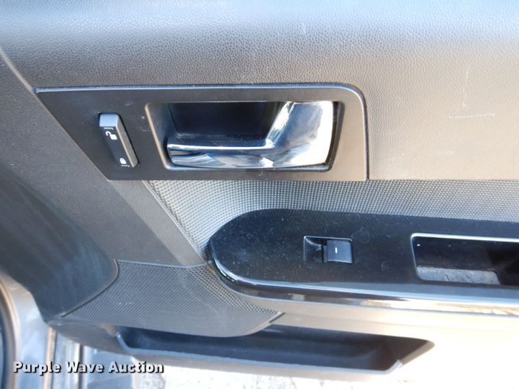 image for item MJ9884 2011 Ford Escape Limited  SUV