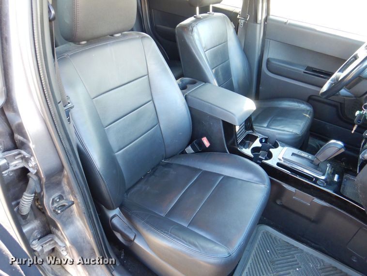 image for item MJ9884 2011 Ford Escape Limited  SUV