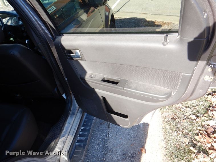 image for item MJ9884 2011 Ford Escape Limited  SUV