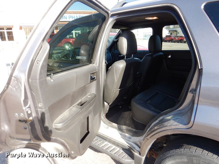 image for item MJ9884 2011 Ford Escape Limited  SUV