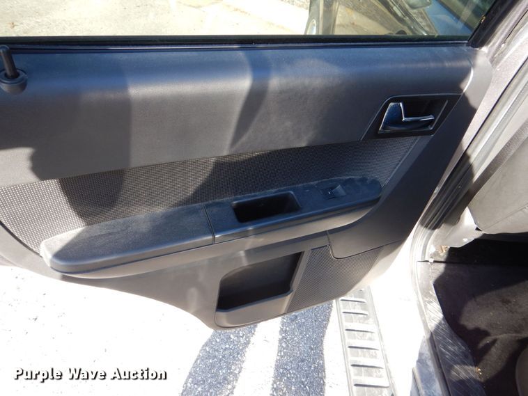 image for item MJ9884 2011 Ford Escape Limited  SUV