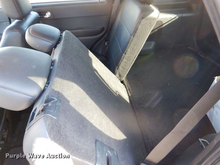 image for item MJ9884 2011 Ford Escape Limited  SUV