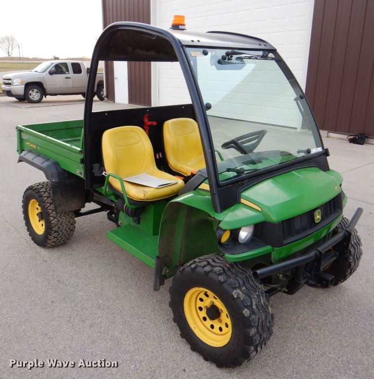 image for item MJ9900 2008 John Deere 620i  utility vehicle