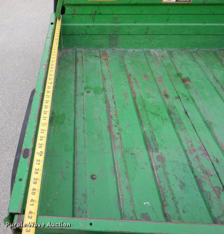 image for item MJ9900 2008 John Deere 620i  utility vehicle