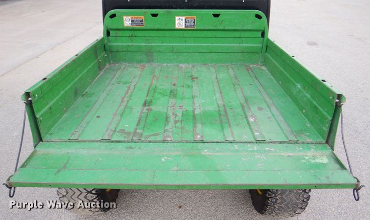 image for item MJ9900 2008 John Deere 620i  utility vehicle