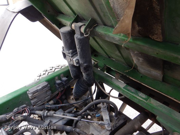 image for item MJ9900 2008 John Deere 620i  utility vehicle