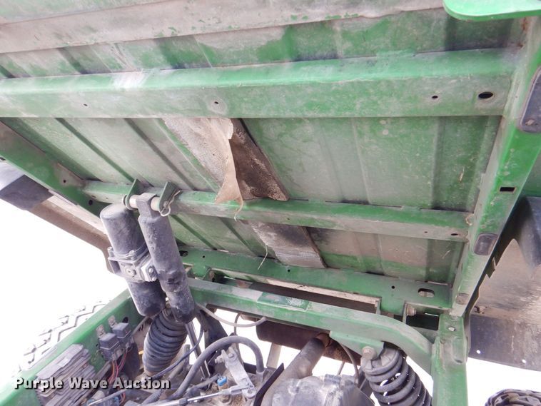 image for item MJ9900 2008 John Deere 620i  utility vehicle