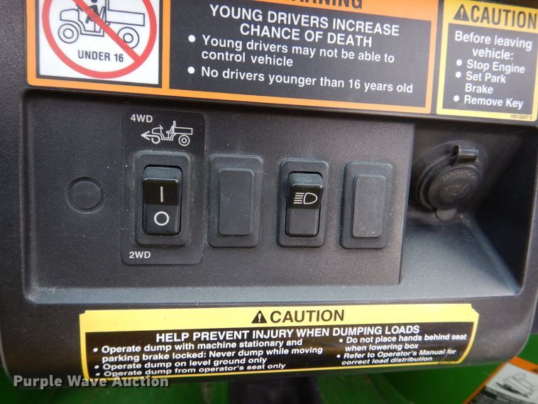 image for item MJ9900 2008 John Deere 620i  utility vehicle