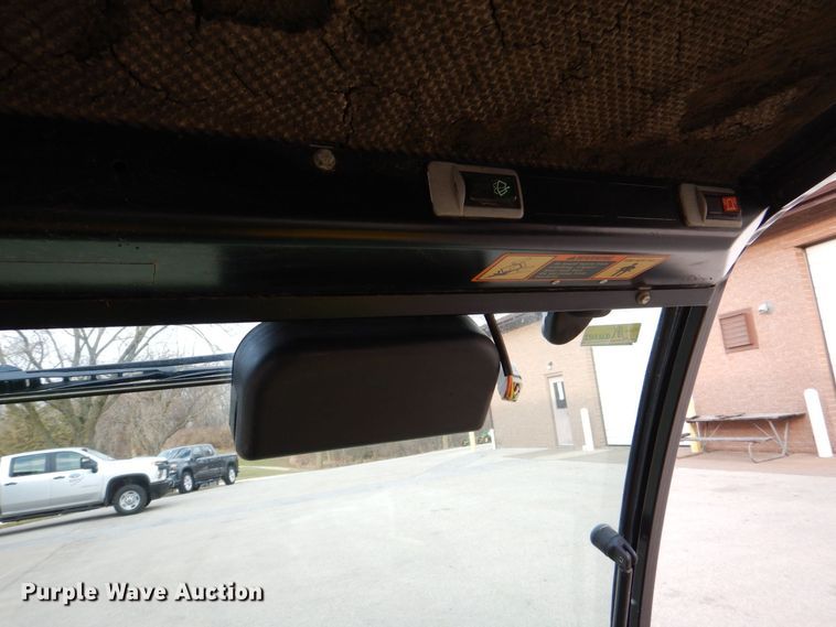 image for item MJ9900 2008 John Deere 620i  utility vehicle