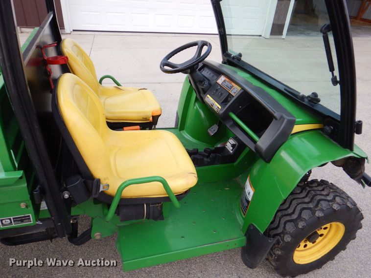 image for item MJ9900 2008 John Deere 620i  utility vehicle