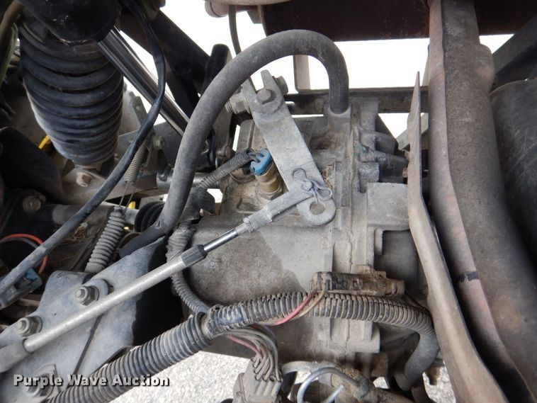 image for item MJ9900 2008 John Deere 620i  utility vehicle