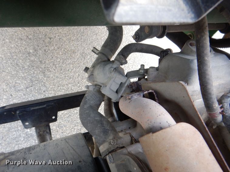 image for item MJ9900 2008 John Deere 620i  utility vehicle