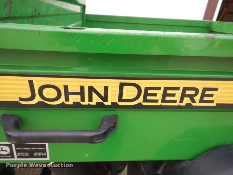 image for item MJ9900 2008 John Deere 620i  utility vehicle