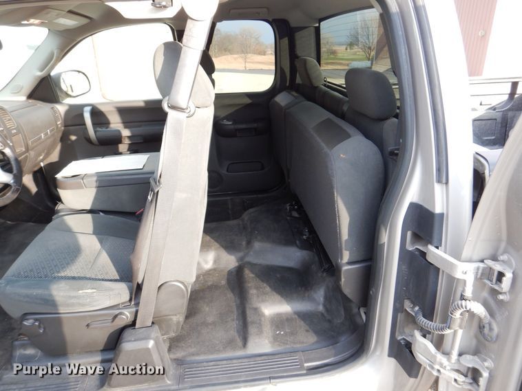 image for item MJ9907 2008 Chevrolet Silverado 1500 LT  Ext. Cab pickup truck