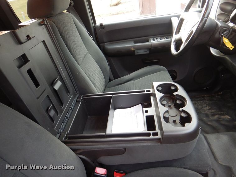 image for item MJ9907 2008 Chevrolet Silverado 1500 LT  Ext. Cab pickup truck