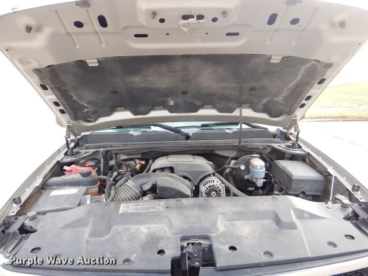 image for item MJ9907 2008 Chevrolet Silverado 1500 LT  Ext. Cab pickup truck