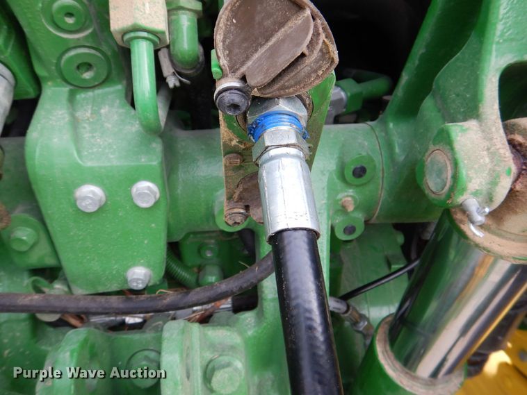 image for item MJ9909 2004 John Deere HX15  batwing rotary mower