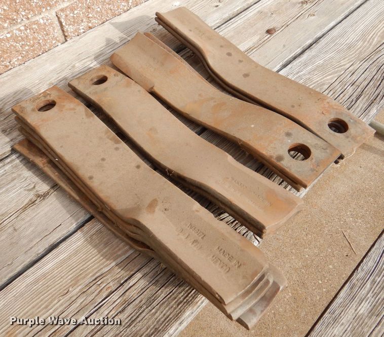 image for item MJ9909 2004 John Deere HX15  batwing rotary mower