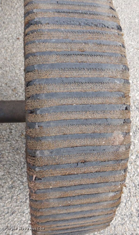 image for item MJ9909 2004 John Deere HX15  batwing rotary mower