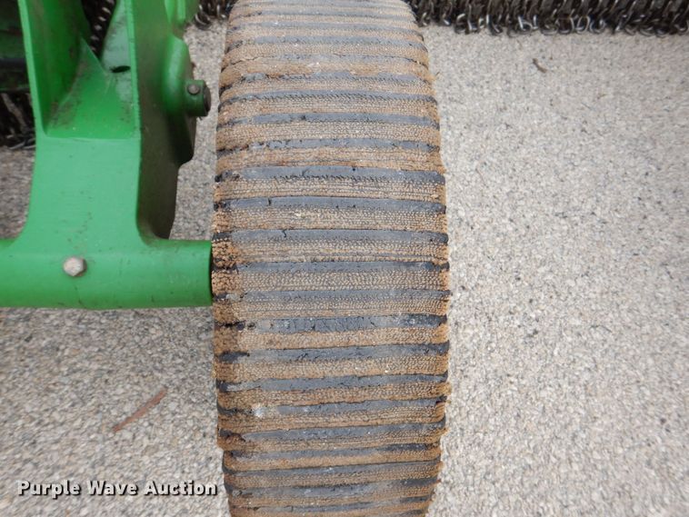 image for item MJ9909 2004 John Deere HX15  batwing rotary mower