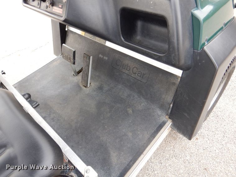 image for item MJ9910 2001 Club Car Carryall Turf 272  golf cart