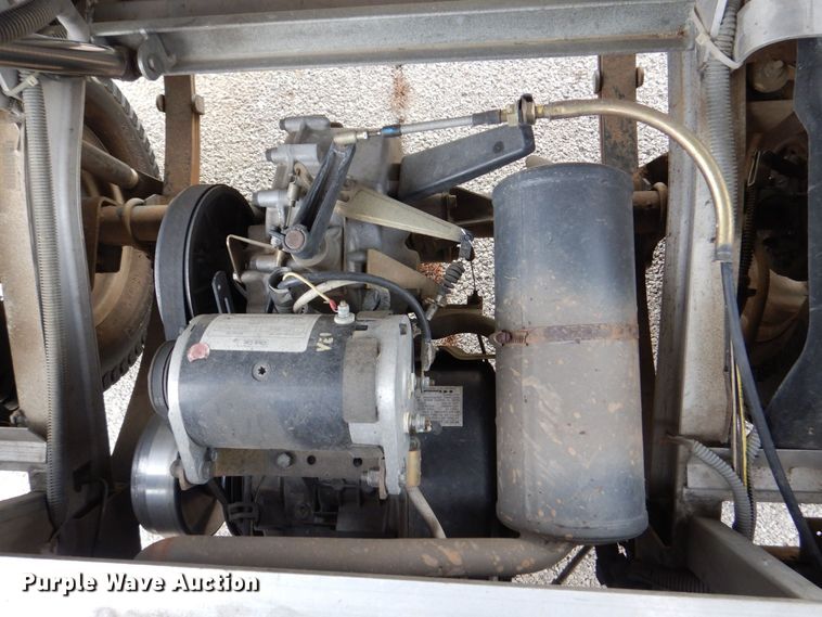 image for item MJ9910 2001 Club Car Carryall Turf 272  golf cart