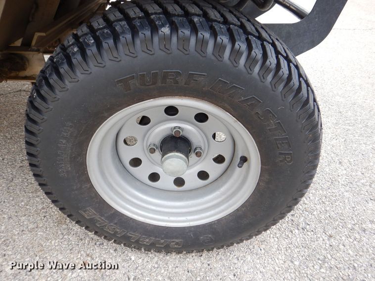 image for item MJ9910 2001 Club Car Carryall Turf 272  golf cart