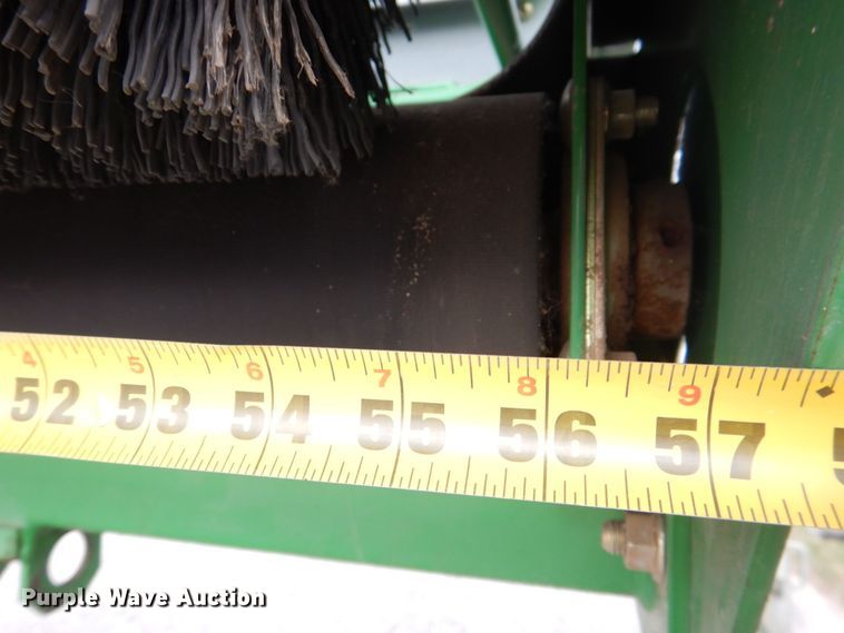image for item MJ9911 2000 John Deere TD100  top dresser spreader
