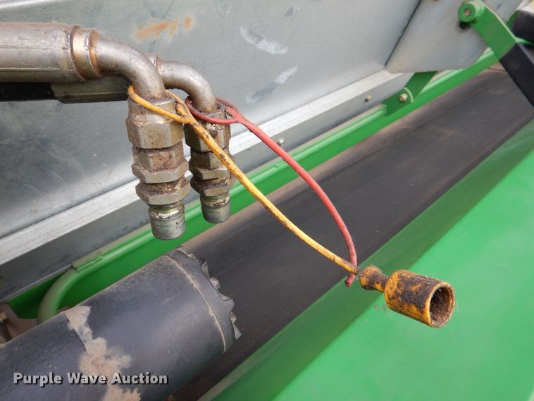 image for item MJ9911 2000 John Deere TD100  top dresser spreader