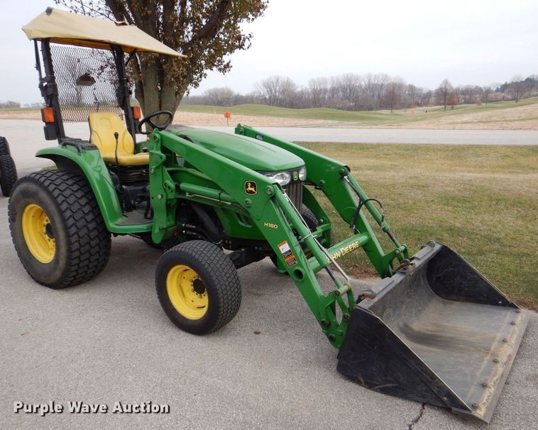 image for item MJ9912 2008 John Deere 4120  MFWD tractor