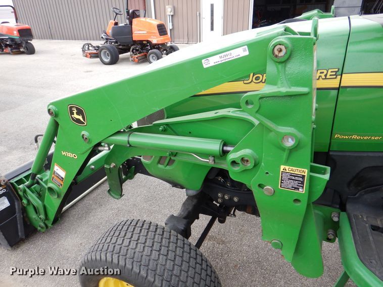 image for item MJ9912 2008 John Deere 4120  MFWD tractor