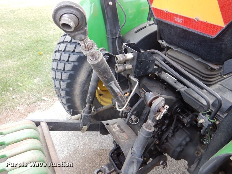 image for item MJ9912 2008 John Deere 4120  MFWD tractor