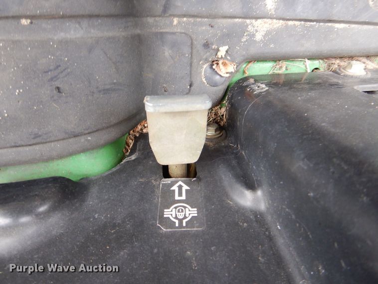 image for item MJ9912 2008 John Deere 4120  MFWD tractor