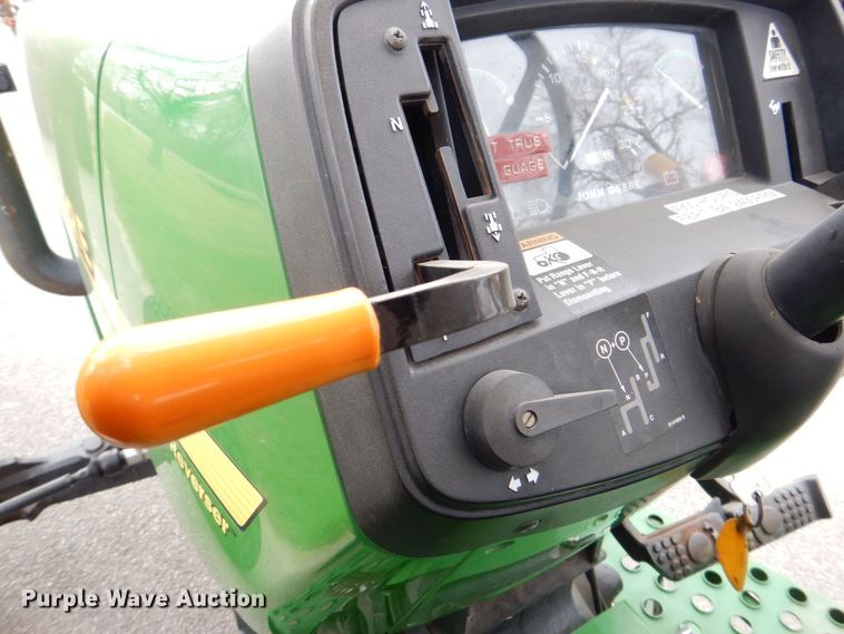 image for item MJ9913 1999 John Deere 5310  MFWD tractor