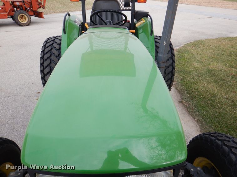 image for item MJ9913 1999 John Deere 5310  MFWD tractor