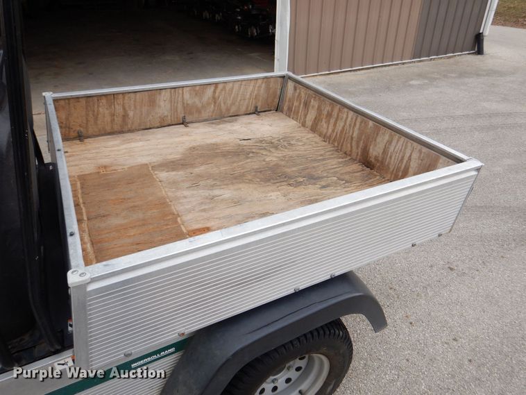 image for item MJ9914 2001 Club Car Carryall Turf 272  golf cart