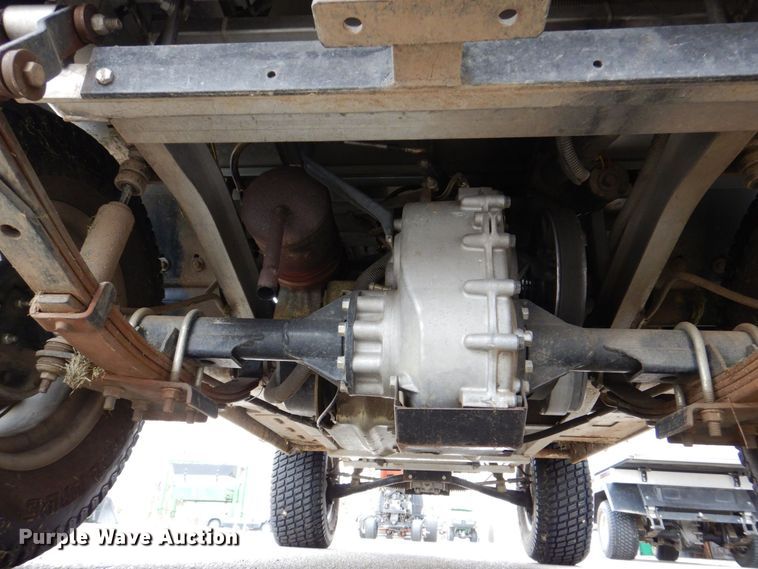 image for item MJ9914 2001 Club Car Carryall Turf 272  golf cart