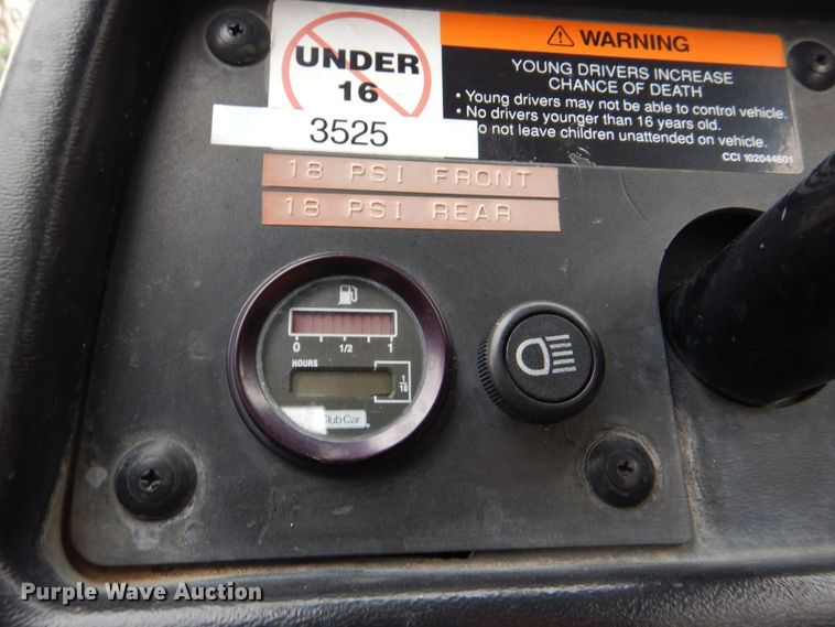 image for item MJ9914 2001 Club Car Carryall Turf 272  golf cart