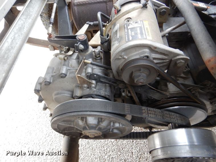 image for item MJ9914 2001 Club Car Carryall Turf 272  golf cart