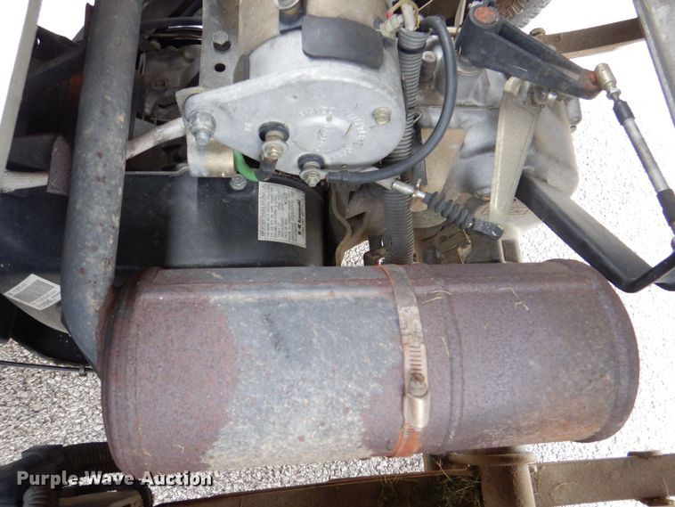 image for item MJ9914 2001 Club Car Carryall Turf 272  golf cart