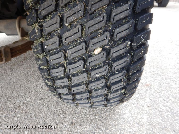 image for item MJ9914 2001 Club Car Carryall Turf 272  golf cart