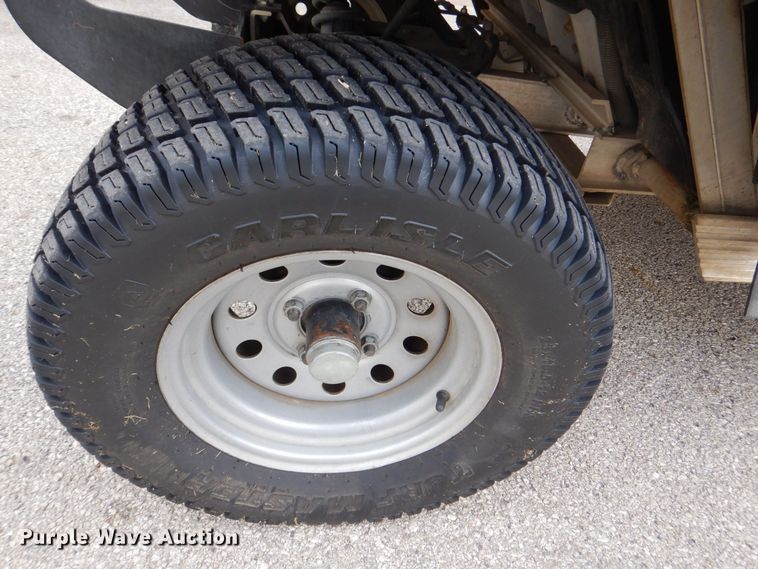 image for item MJ9914 2001 Club Car Carryall Turf 272  golf cart