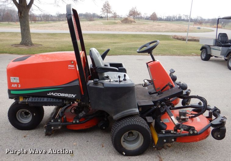 image for item MJ9917 2011 Jacobsen AR3  greens mower